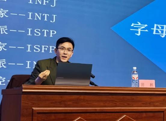 93908cce096f05fb25558960cccb066a